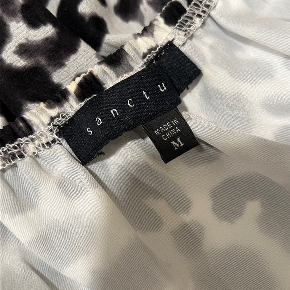 Leopard Print Sanctuary Off-Shoulder Shift Dress - Picture 4 of 7